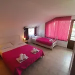 Bа́kish Affittacamere 3*