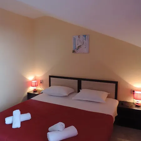 Bа́kish בית הארחה